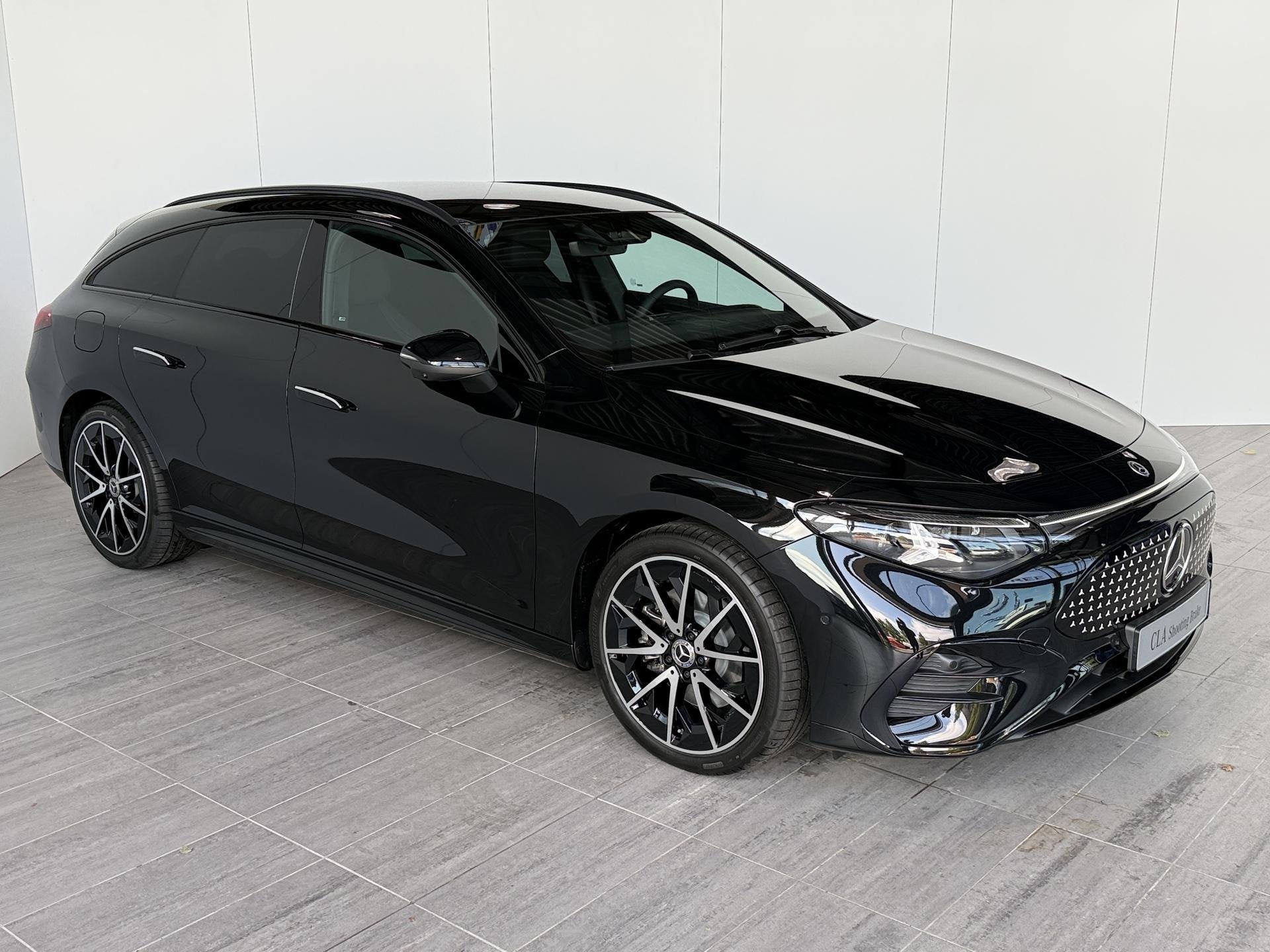 Mercedes-Benz CLA-klasse Shooting Brake 200 Business Solutio, Automaat, CLA, Achterwielaandrijving, Zwart