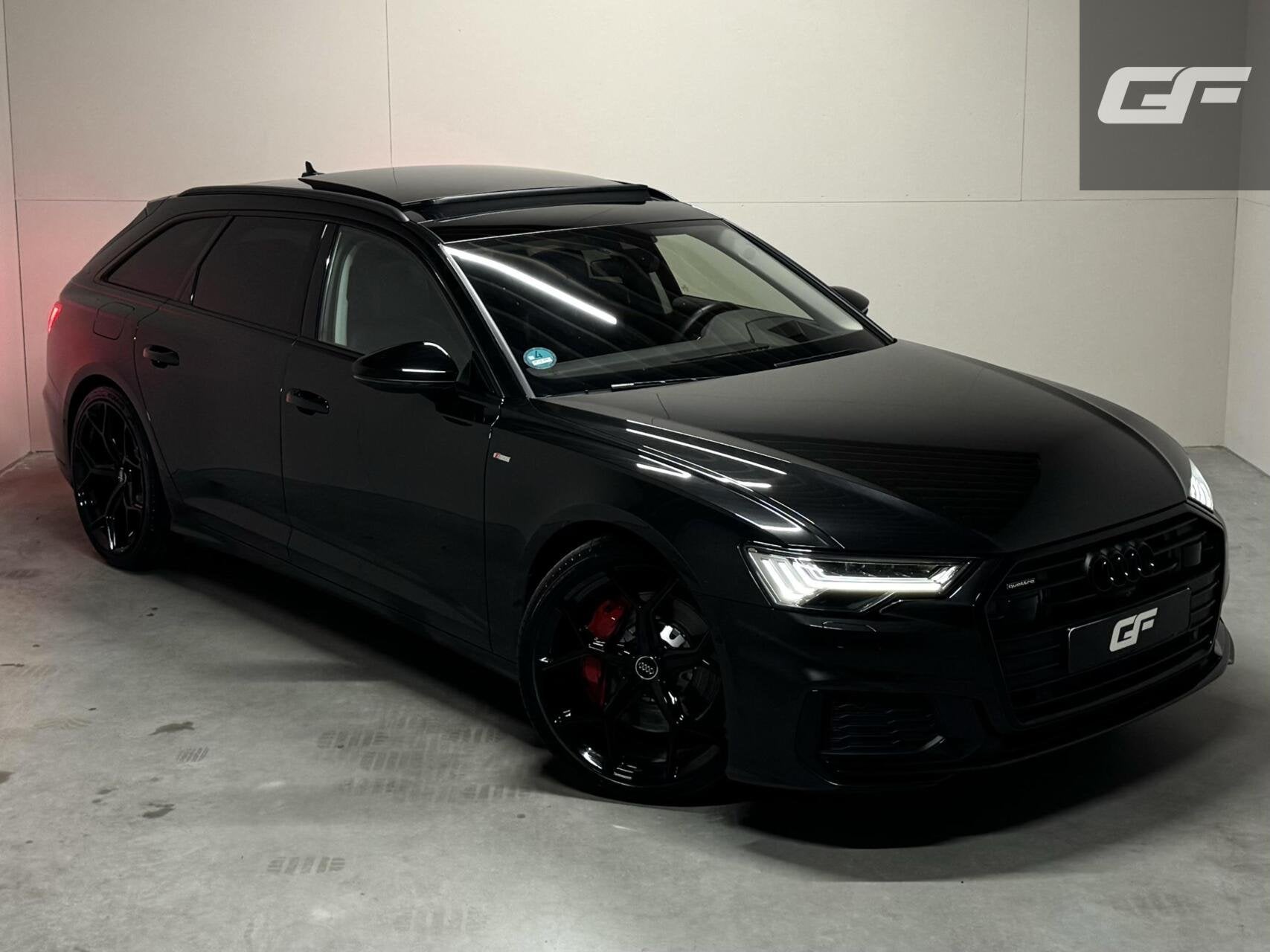 Audi A6 Avant 55 TFSIe Quattro Competition Pano Sfeer 360°, Auto's, Audi, Automaat, Dealer onderhouden, Zwart, 4 cilinders