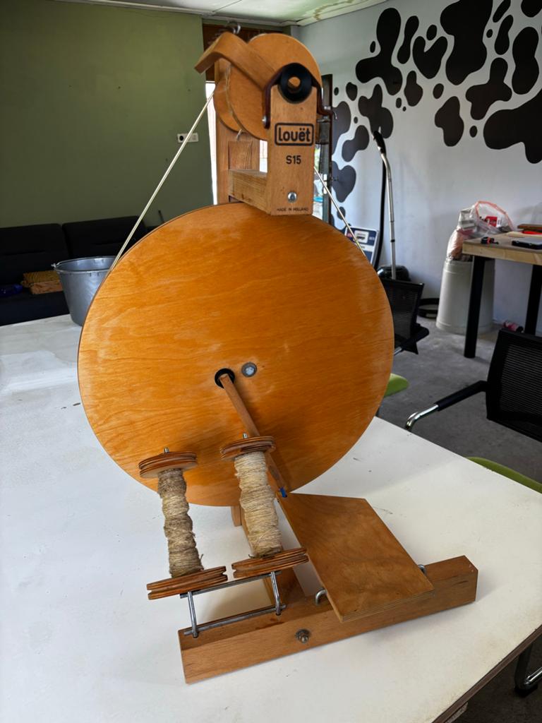 Louët S15 Spinnenwiel - Gereviseerd en Klaar voor Gebruik, Ophalen, Refurbished, Spinnewiel
