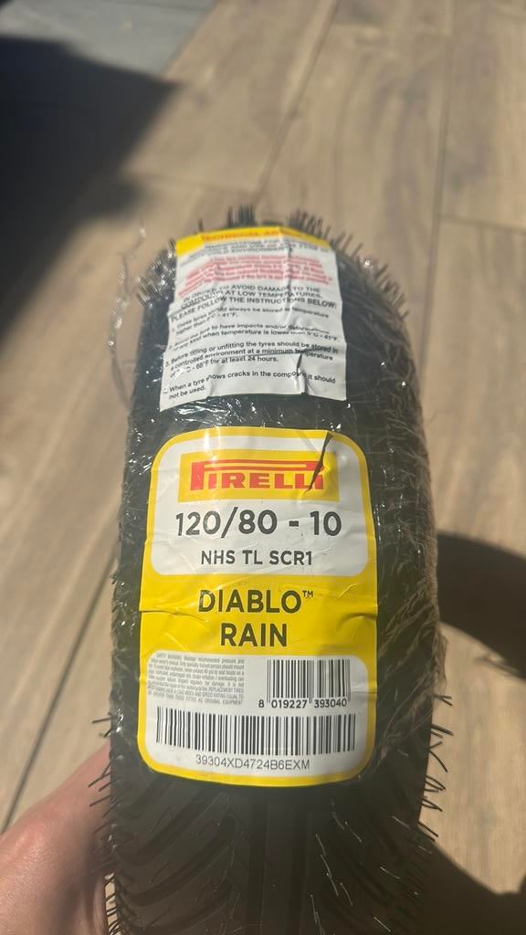 Pirelli Diablo rain. 120/80-10 Nieuw, Ophalen of Verzenden, Nieuw