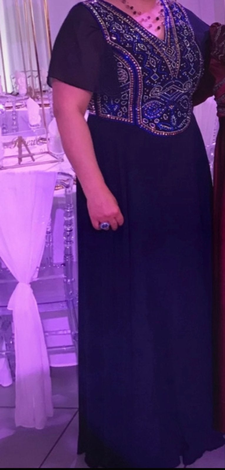 Elegante donkerblauwe galajurk met borduursels, Kleding | Dames, Gelegenheidskleding, Galajurk, Blauw, Zo goed als nieuw, Ophalen