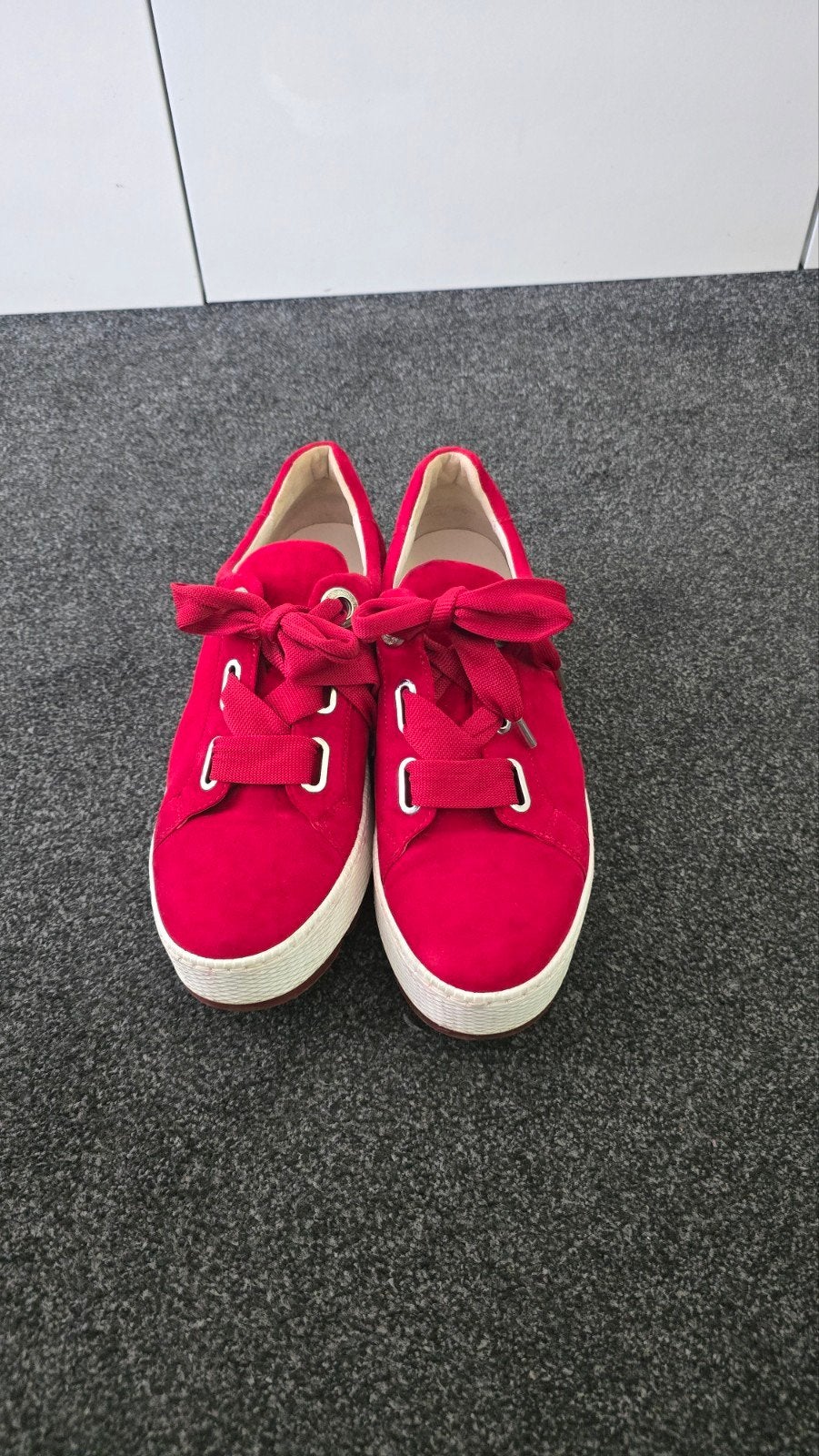 Gabor rode suède sneakers, Kleding | Dames, Schoenen, Zo goed als nieuw, Sneakers of Gympen, Rood, Ophalen of Verzenden