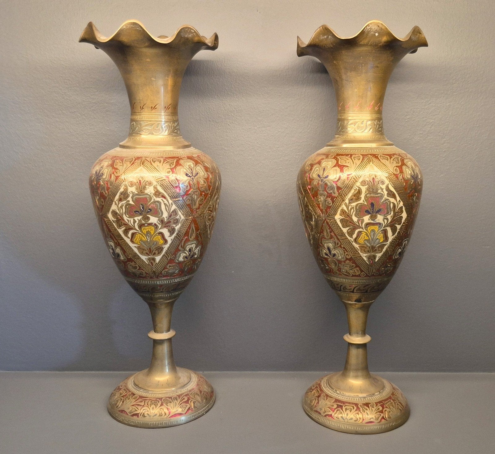 Set van 2 antieke Indiase messing vazen, 35 cm, Ophalen of Verzenden