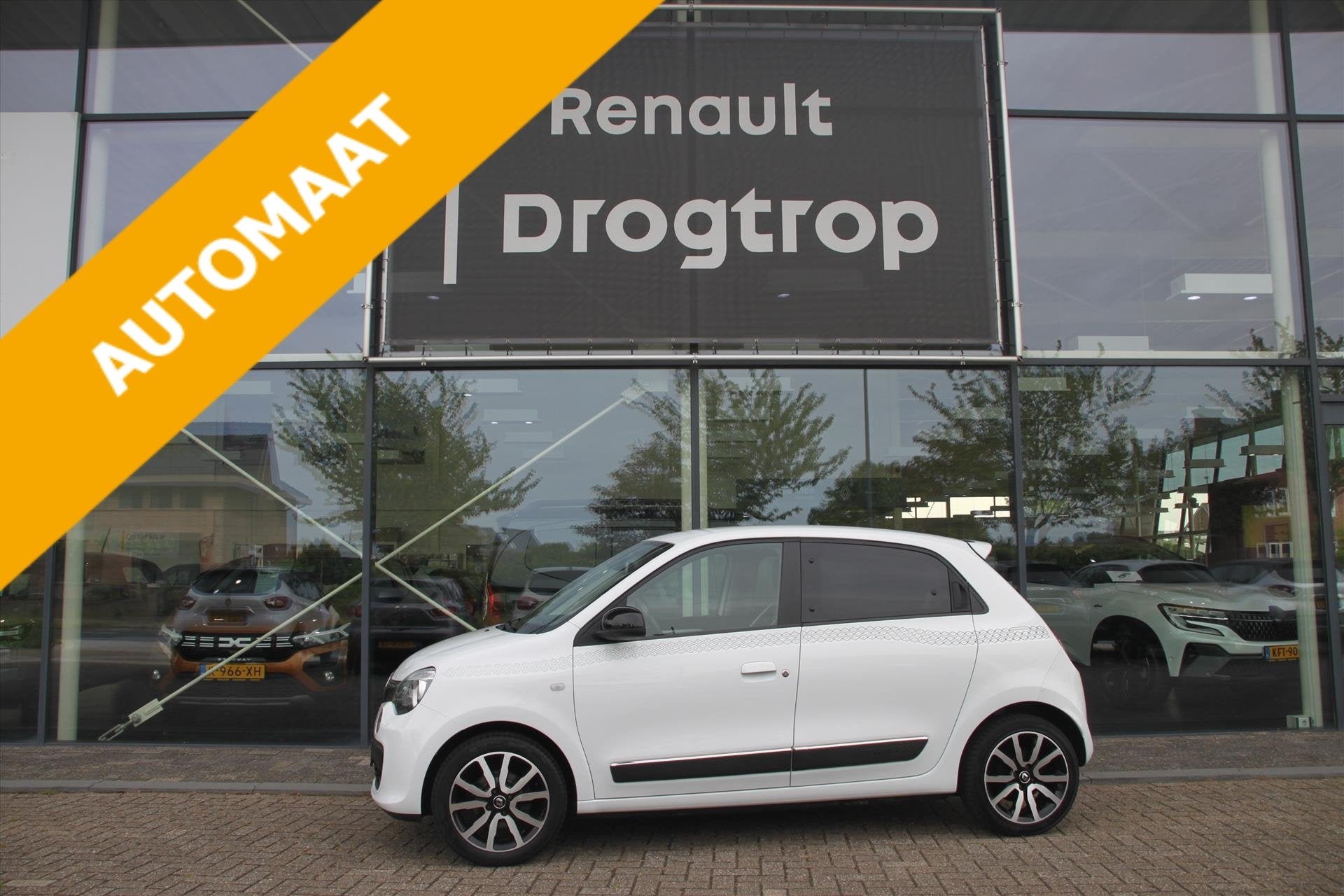 RENAULT Twingo 90PK-DYNAMIQUE-AUTOM-87DKM-NAVI-CRUISE-CAMERA, 898 cc, Twingo, Gebruikt, 4 stoelen