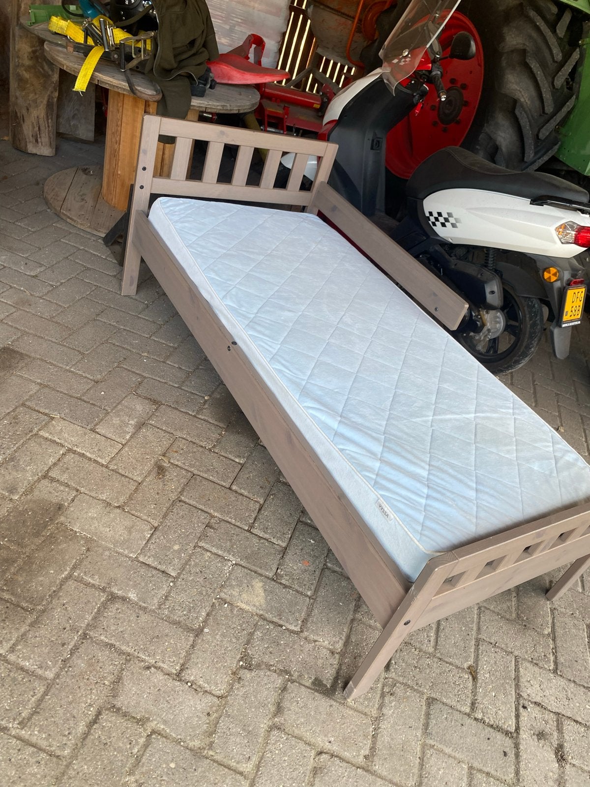 Leuk peuterbed inclusief lattenbodem en matras, Ophalen, Gebruikt, 70 tot 85 cm, Lattenbodem
