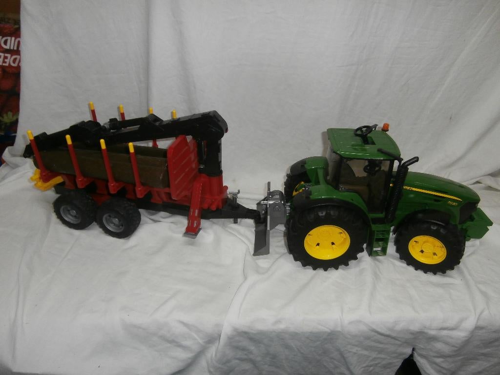 Bruder John Deere 7930 trekker met schuif en bomen wagen, Ophalen, Zo goed als nieuw