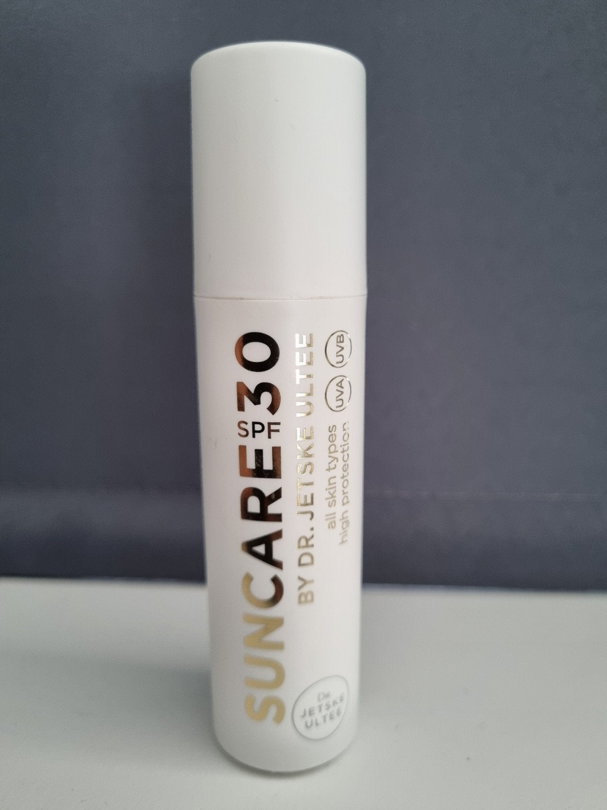 Jetske Ultee Sunscreen SPF 30, Sieraden, Tassen en Uiterlijk, Uiterlijk | Gezichtsverzorging, Ophalen of Verzenden, Zo goed als nieuw