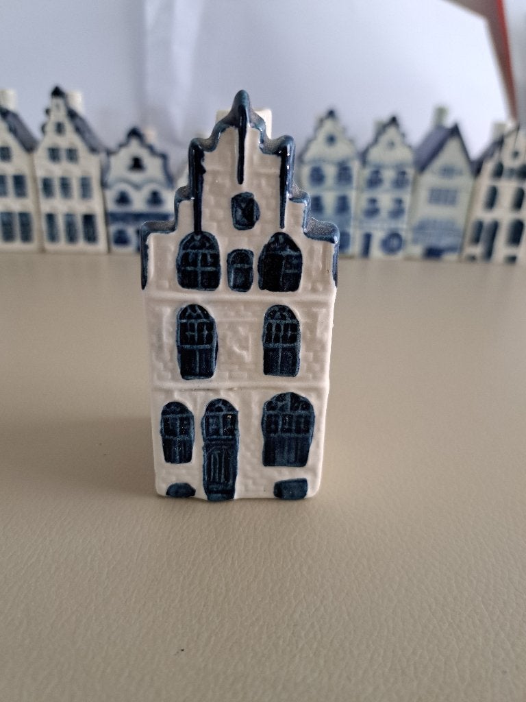 Delft's blauw KLM huisje 22, Schots' veerhuisje, Ophalen, Zo goed als nieuw, 21 t/m 40