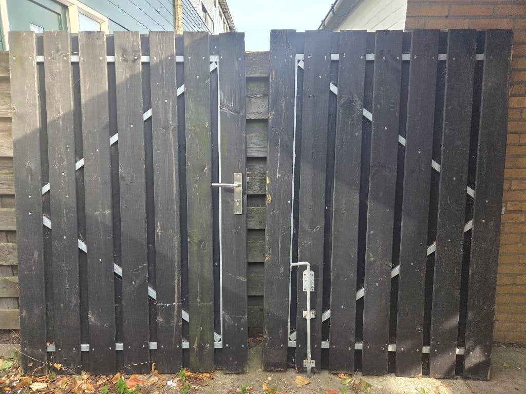Dubbele schuttingdeur, Tuin en Terras, Ophalen, Gebruikt, 150 tot 200 cm, Hout