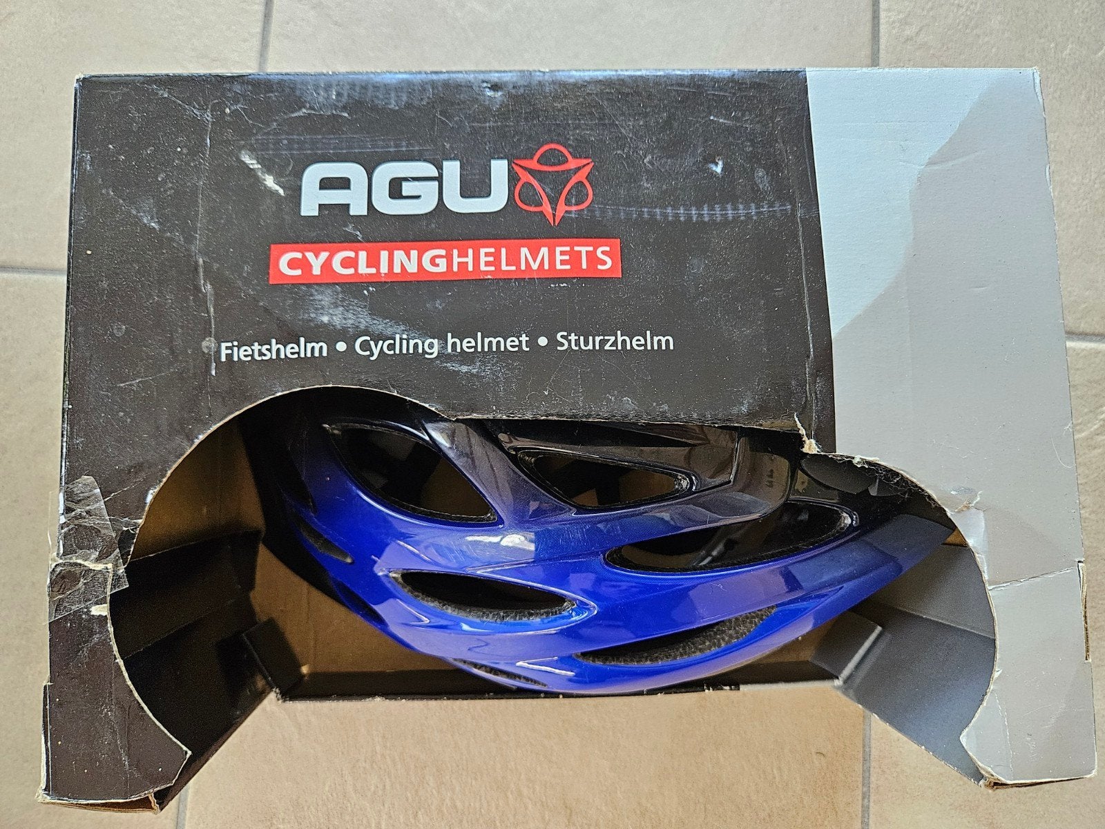Gloednieuw AGU Fietshelm - Blauw - Zo goed als nieuw, Overige maten, Ophalen of Verzenden, Zo goed als nieuw, Heer of Dame