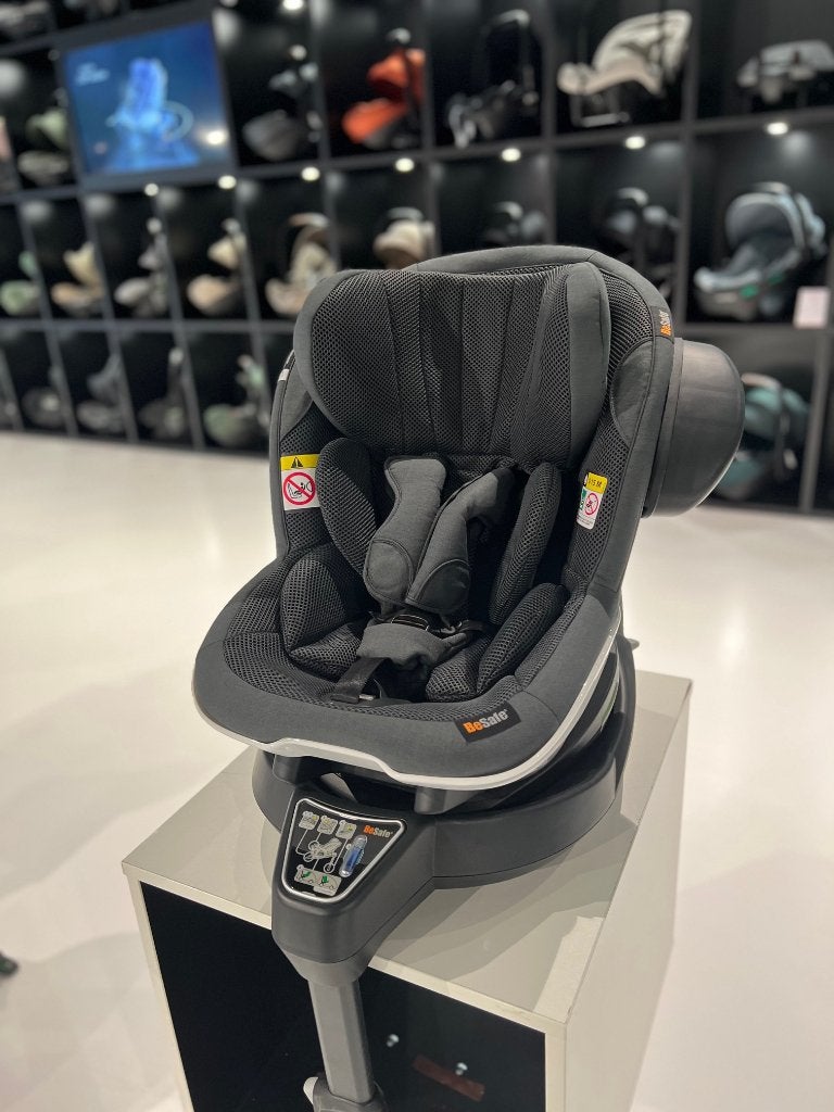BeSafe iZi Turn M I-Size Autostoeltje Anthracite Mesh, Kinderen en Baby's, Verstelbare rugleuning, 0 t/m 18 kg, Zo goed als nieuw