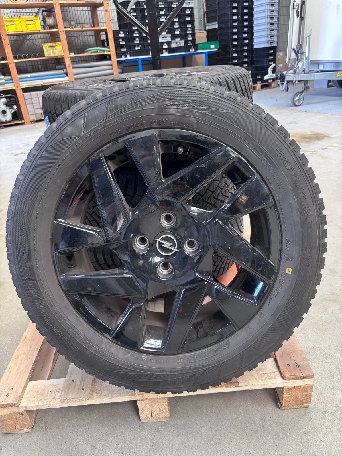 Opel Mokka(-E) Winterbanden met Velgen 215/60R17, Ophalen, Banden en Velgen, 17 inch, Winterbanden