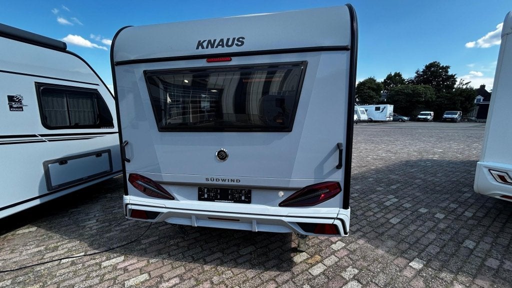 Knaus Sudwind Black Selection 450 FU, Voordeelpakket, Ringverwarming, Bedrijf, Overige typen, 5 tot 6 meter