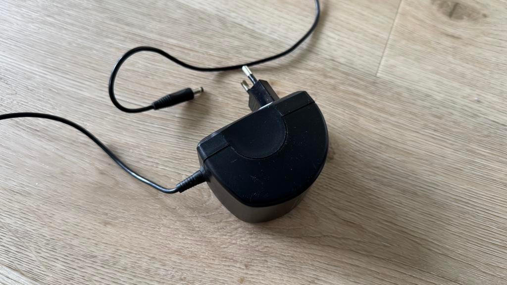 Philips lader sbc6608, Ophalen of Verzenden, Zo goed als nieuw, Zilver, Overige materialen