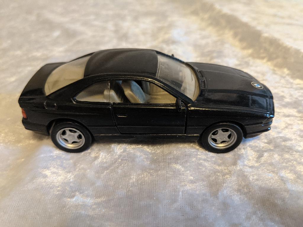 z.g.a.n. Speelgoed auto BMW 850 CSI, schaalmodel 1:42 Maisto, Kinderen en Baby's, Speelgoed | Speelgoedvoertuigen, Ophalen of Verzenden