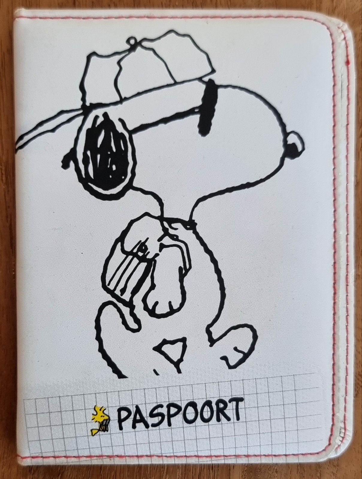 Snoopy paspoorthoesje - Peanuts - IZGST, Ophalen of Verzenden, Snoopy, Zo goed als nieuw, Overige typen