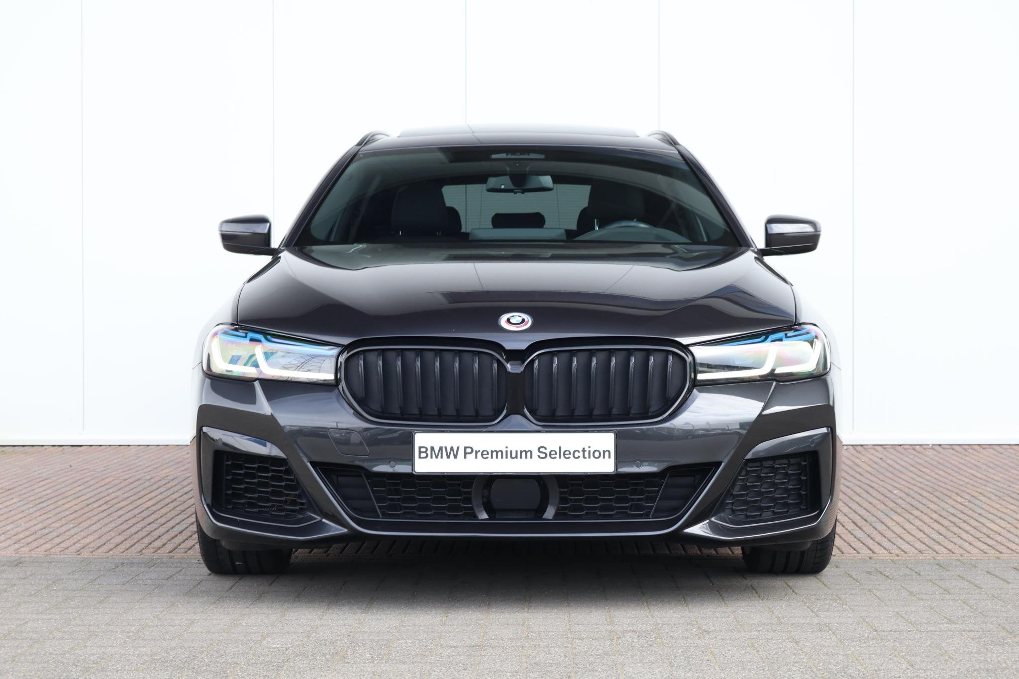 BMW 5-serie Touring 540i xDrive M-Sportpakket / Harman Kardo, Auto's, BMW, Stof, Gebruikt, Vierwielaandrijving, 1825 kg