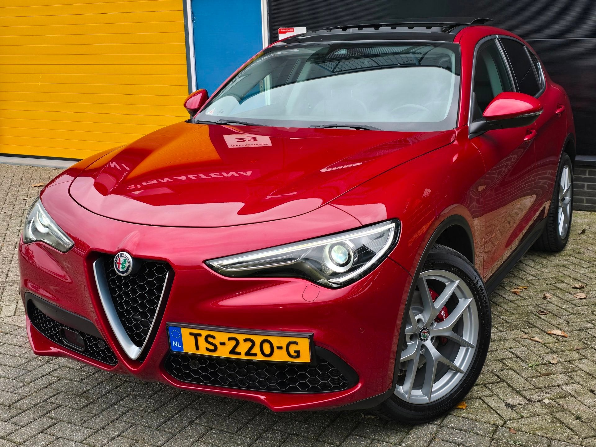Alfa Romeo Stelvio 2.0 T AWD First Edition / 280 PK / Open P, Automaat, 4 cilinders, Bedrijf, Vierwielaandrijving
