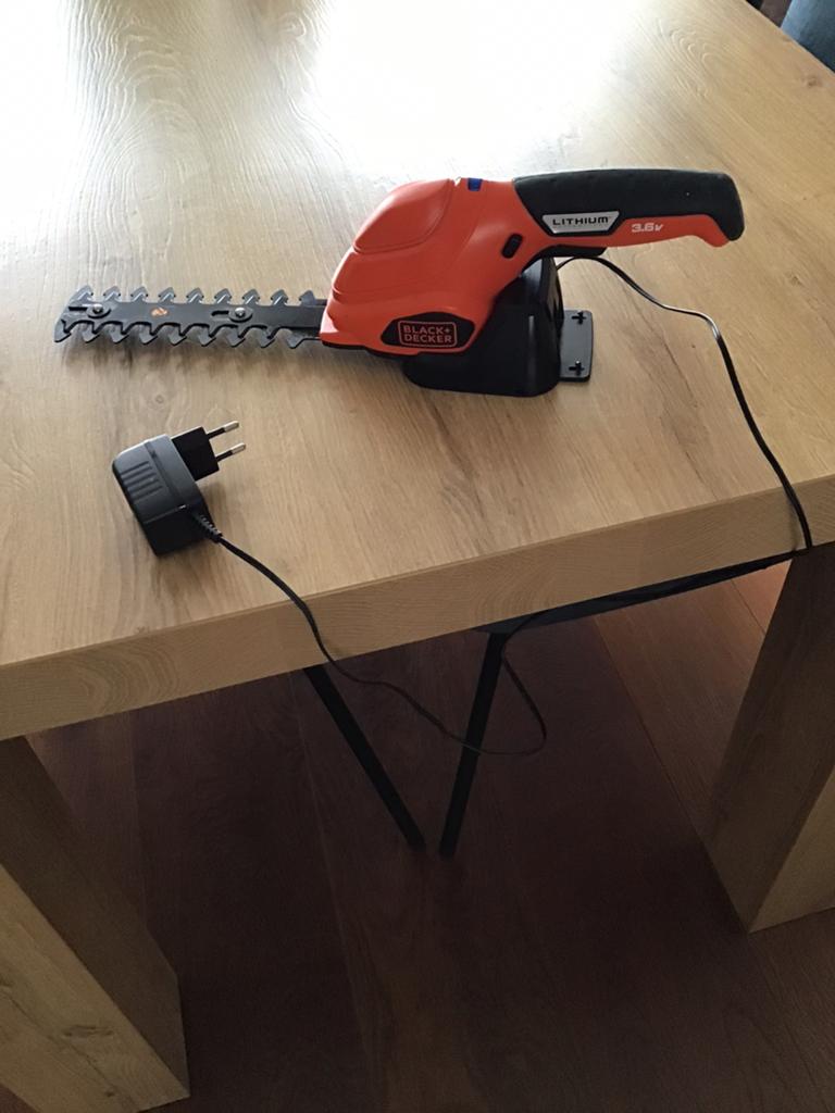 Kleine oplaadbare elektrische buxusschaar, Ophalen of Verzenden, Gebruikt, Accu