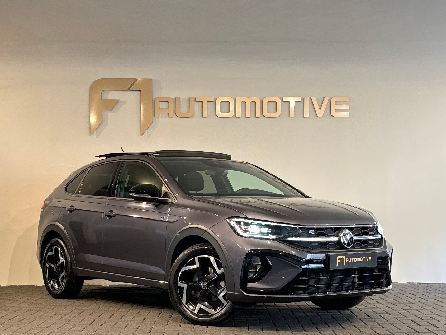 Volkswagen TAIGO 1.5 TSI R-Line Pano|ACC|Lane Assist|Stoelve, Euro 6, 4 cilinders, 150 pk, 1202 kg