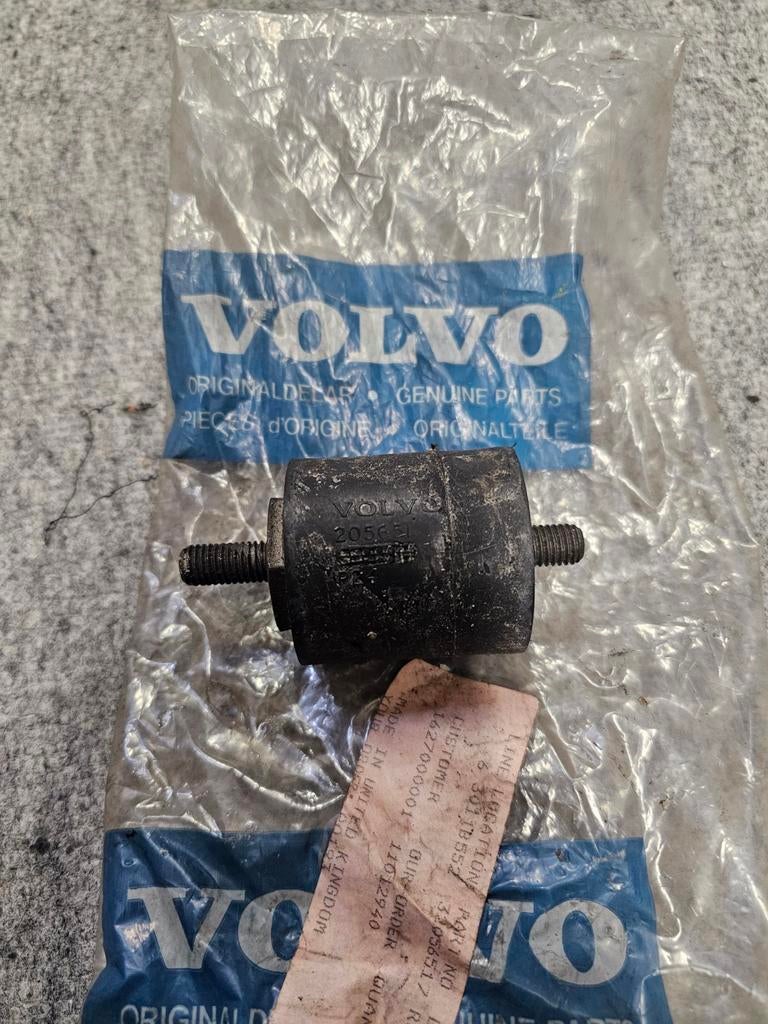 NOS Volvo 340/360 motorrubber, Ophalen, Nieuw, Volvo