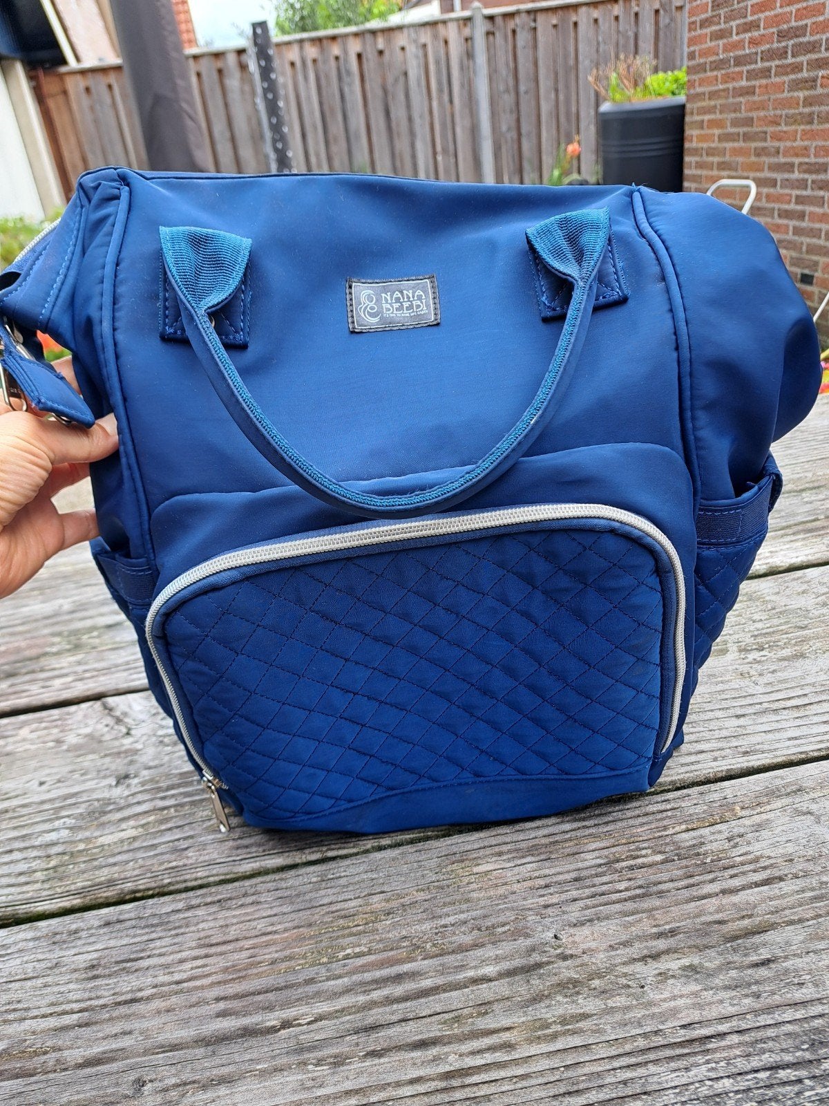Nanabeebi luiertas met verschoonmatje en fleshoes, Kinderen en Baby's, Luiertassen, Extra vakken, Gebruikt, Blauw, Nana Beebi