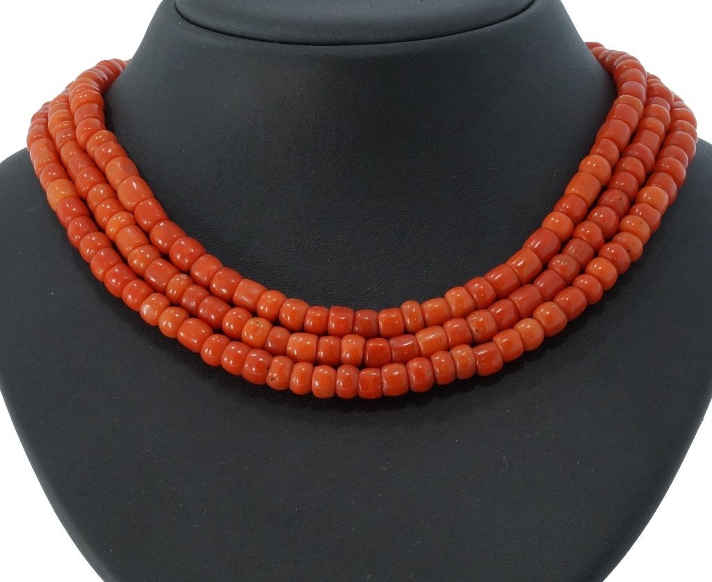 Bloedkoraal antieke ketting zeer fraai slot goud 18k Zeeland, Ophalen of Verzenden, Goud, Ketting, Met edelsteen