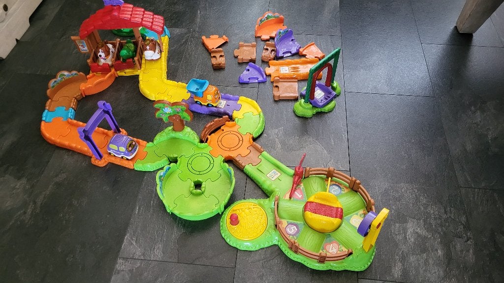 vtech toet toet en zoef zoef baan, auto en dieren, Kinderen en Baby's, Ophalen, Gebruikt, 2 tot 4 jaar