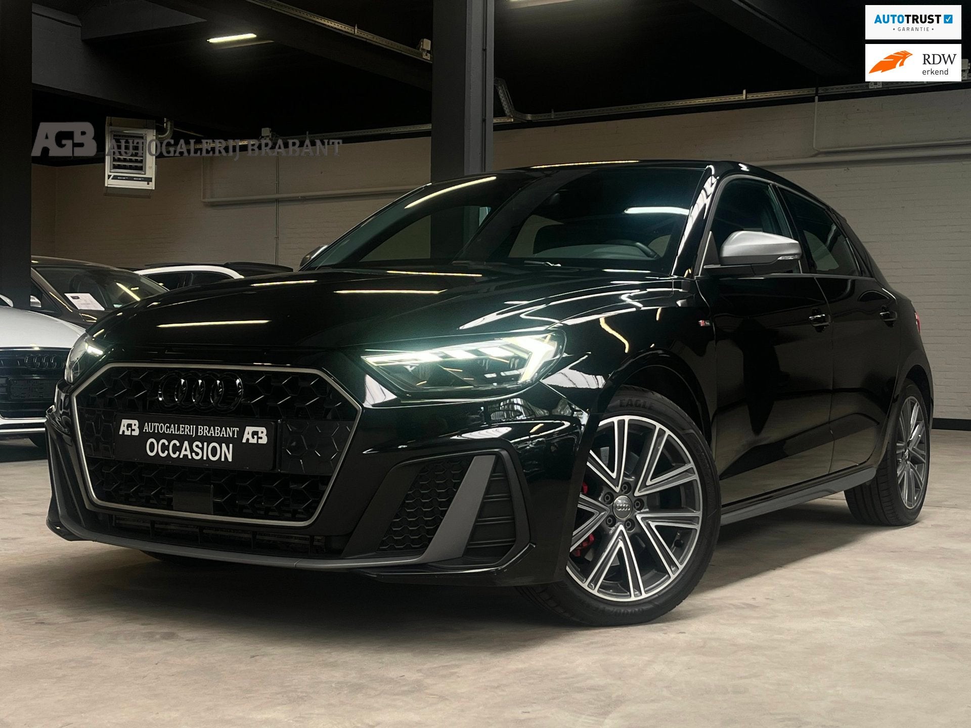 Audi A1 SPORTBACK 40 TFSI S- line #Xenon/Carplay/Sfeerverlic, Auto's, Dealer onderhouden, 4 cilinders, 1984 cc, Leder en Stof
