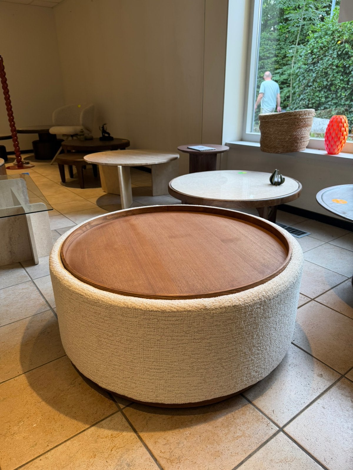Deja living salontafel beige walnoot rond 83x83x40 cm, Ophalen, 100 tot 150 cm, Rond, 50 tot 100 cm
