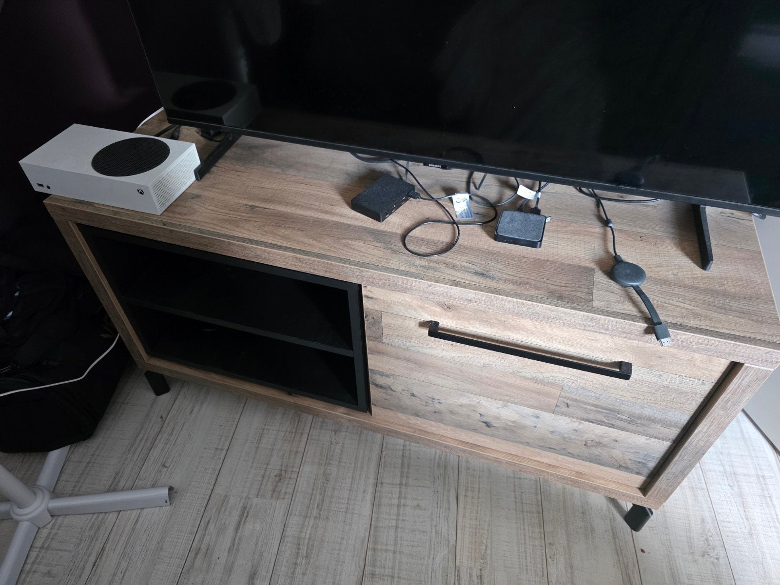 tv kast, Ophalen