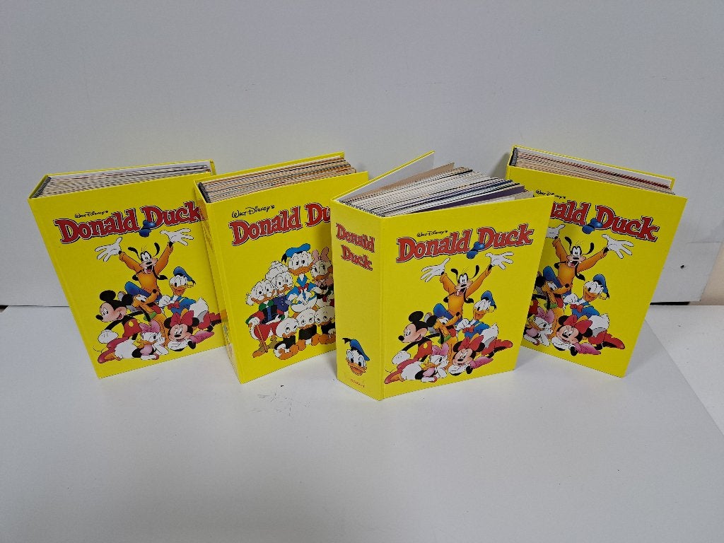 Donald Duck complete jaargang in stevige verzamelmap, Boeken, Stripboeken, Complete serie of reeks, Ophalen of Verzenden, Zo goed als nieuw