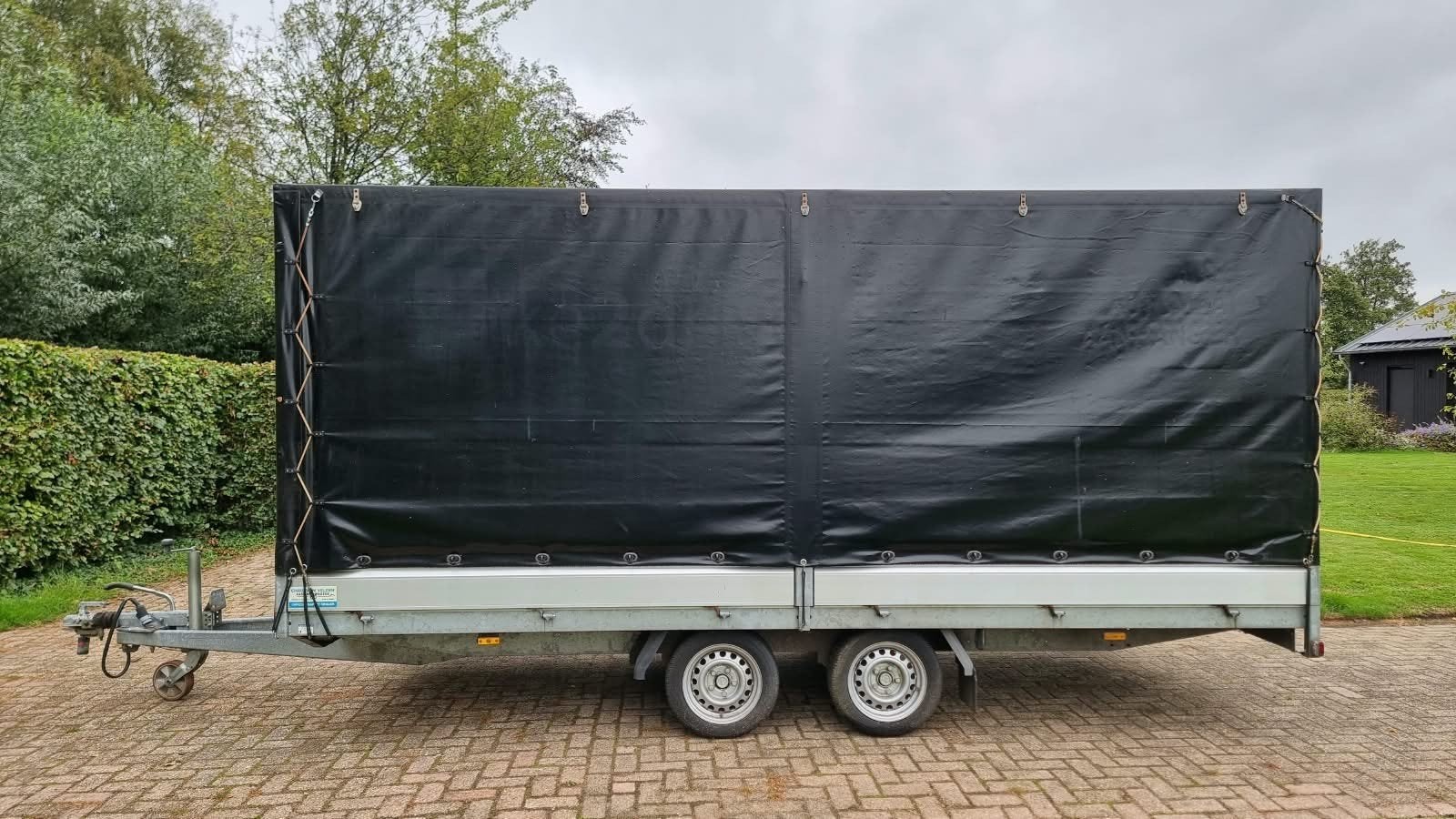 Hapert aanhangwagen met huif - 2700 kg, Ophalen, Zo goed als nieuw