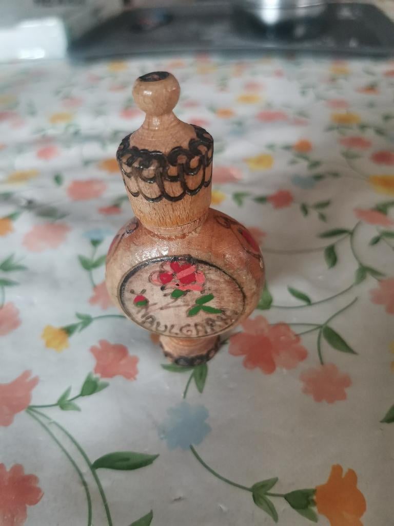 Antiek Bulgaars parfumflesje, handgeschilderd hout, Ophalen of Verzenden