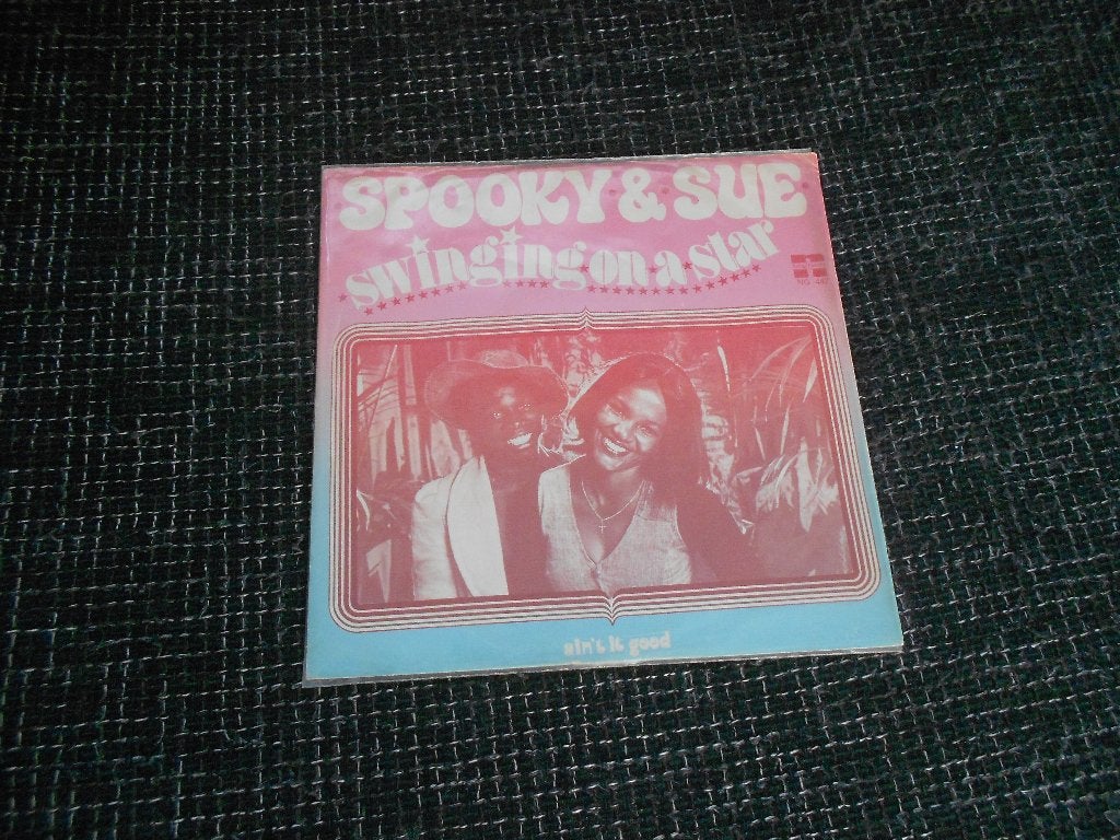 swinging on a star - spooky & sue, Gebruikt, 7 inch, Ophalen of Verzenden, Fotohoes