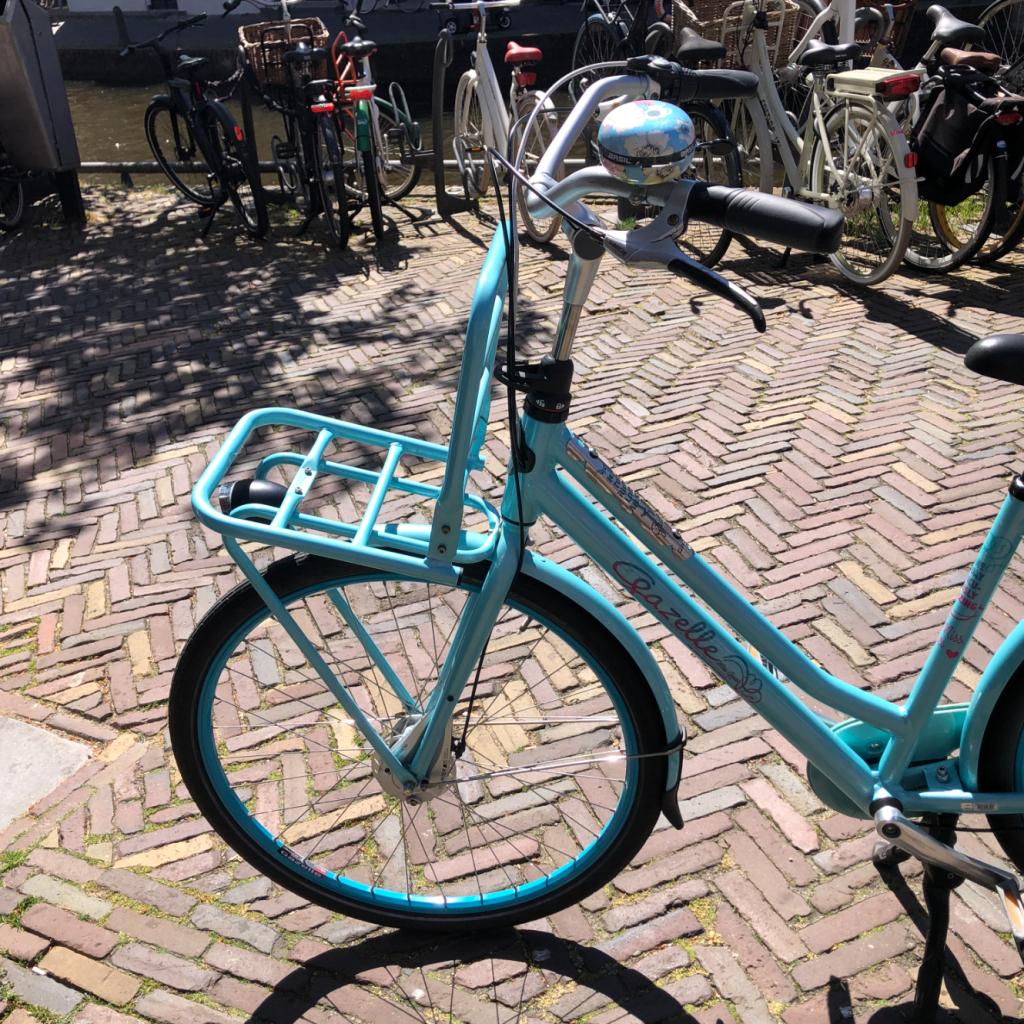 Gazelle Miss Grace Damesfiets Blauw Transporter | ZGAN !, Fietsen en Brommers, Fietsen | Dames | Damesfietsen, Gazelle, Zo goed als nieuw