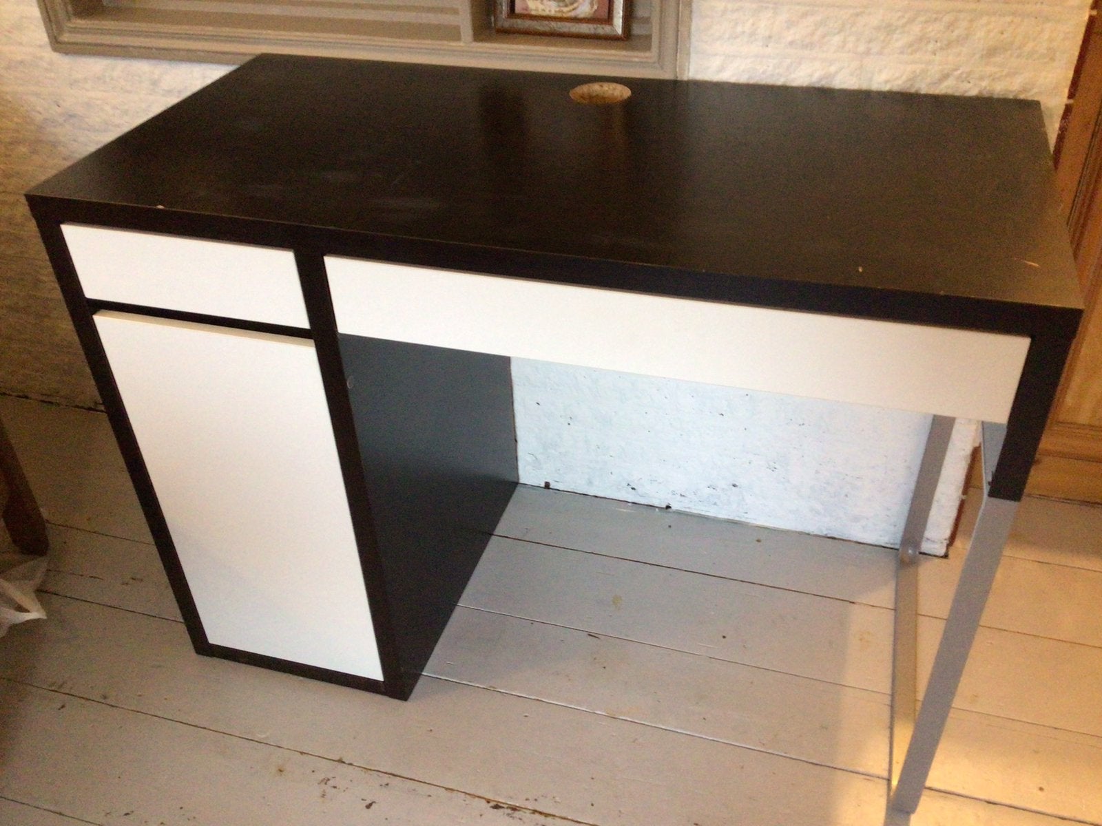 Bureau voor school, studie of er bij, Ophalen, 105 cm, Gebruikt, Met lades