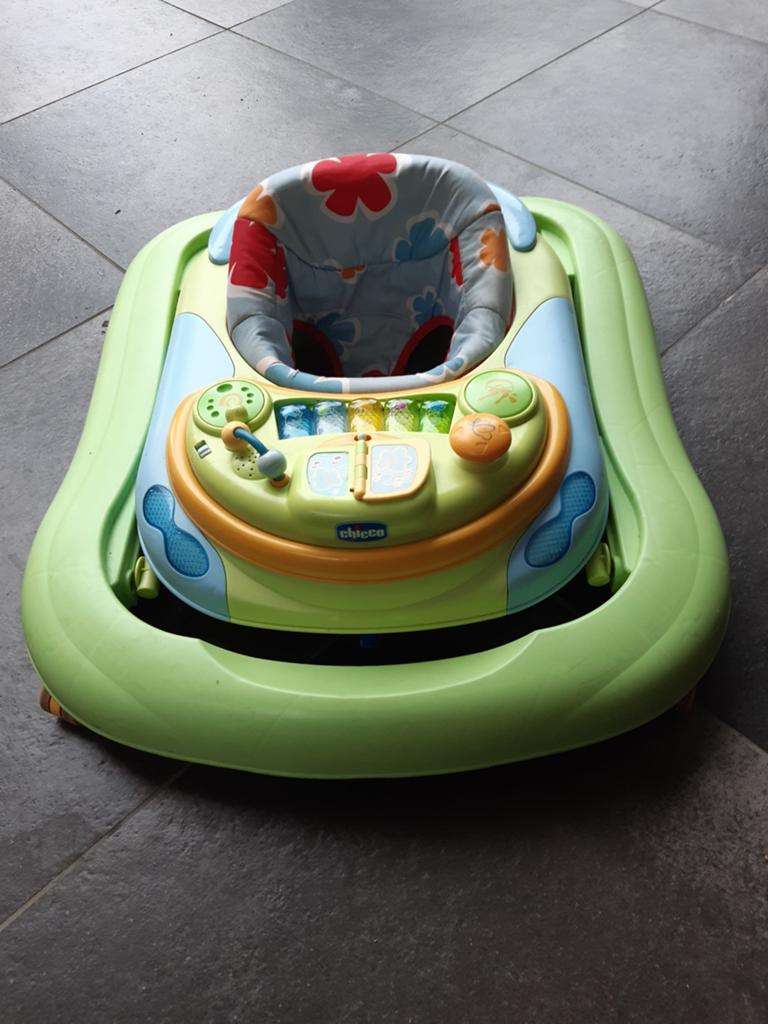 Chicco peuterloopwagen met muziek en wieltjes, Ophalen, Gebruikt, Overige typen, Met wieltjes