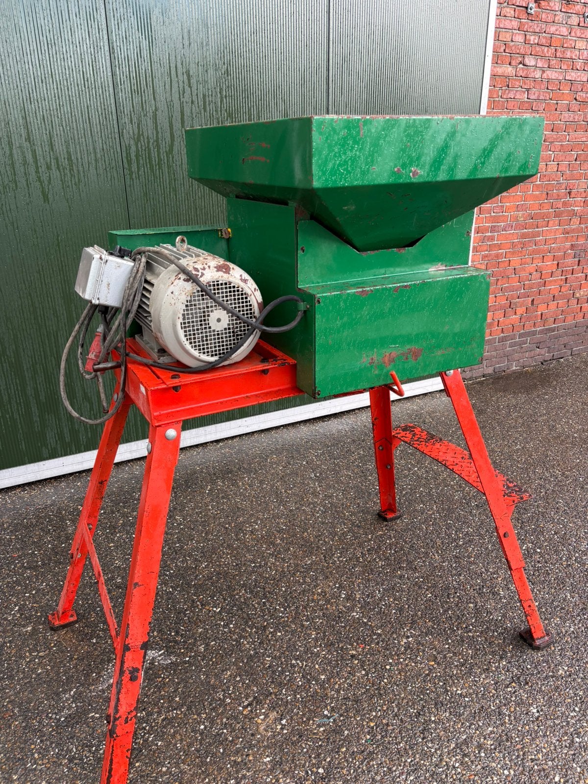 Graanpletter, Ophalen