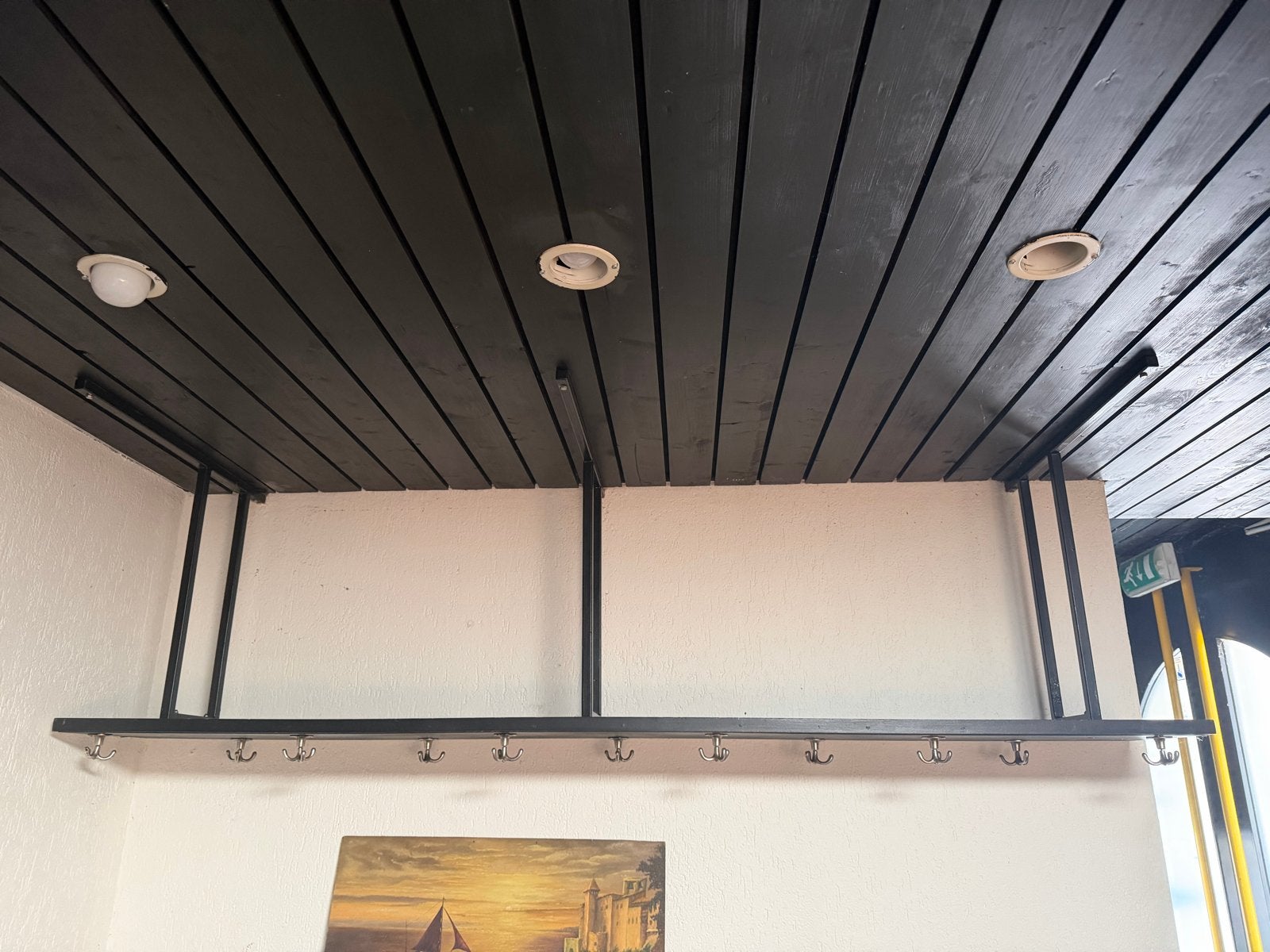 Gratis Vintage kapstok met hoedenplank en haken, Ophalen
