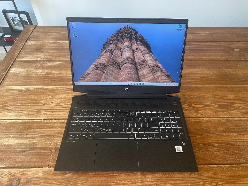 HP Pavilion Gaming 16 – i7 / RTX 2060 / 16GB RAM / 512GB