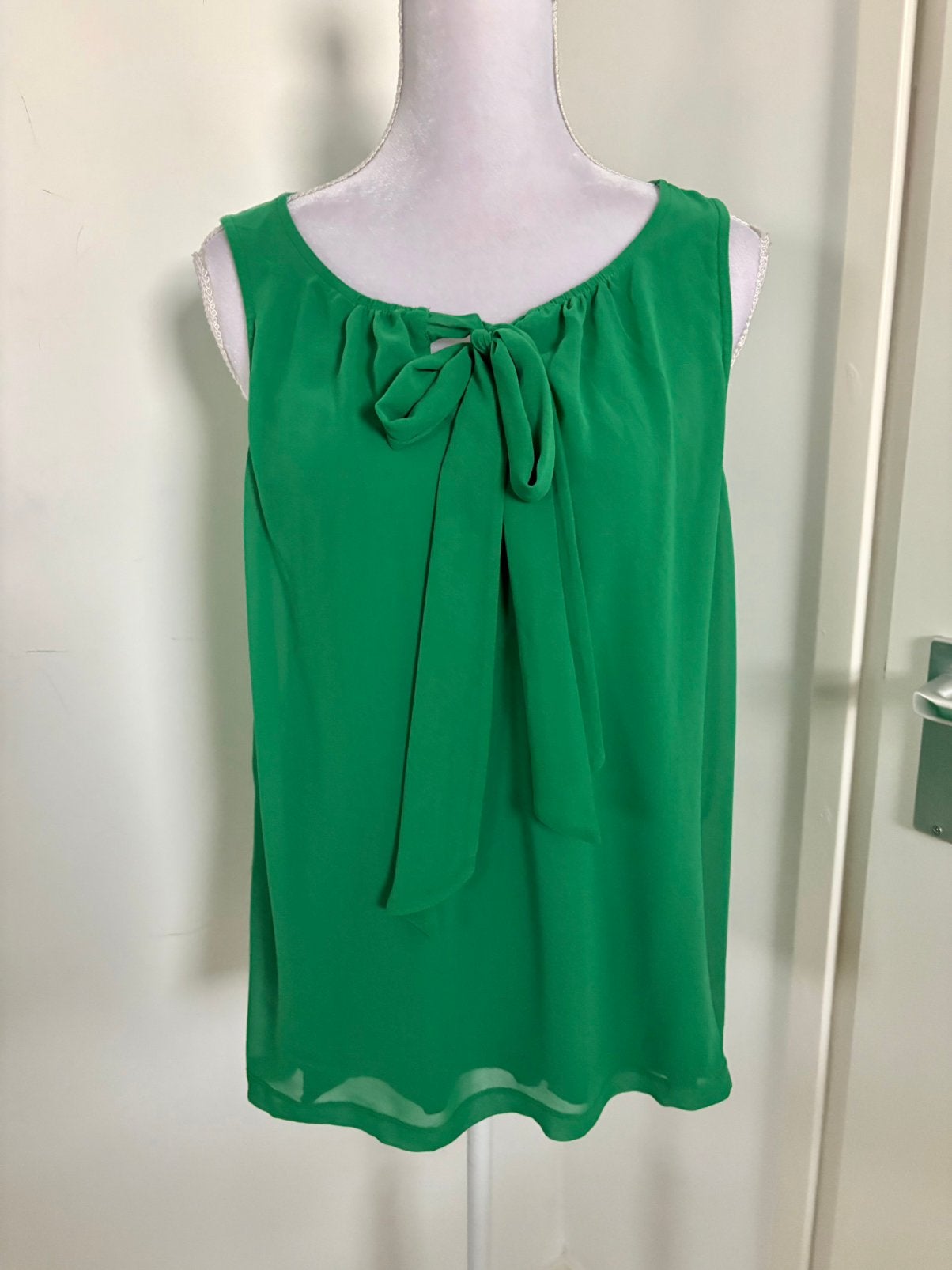 Groene Passport top - maat 42, Kleding | Dames, Maat 42/44 (L), Ophalen of Verzenden, Zo goed als nieuw, Zonder mouw