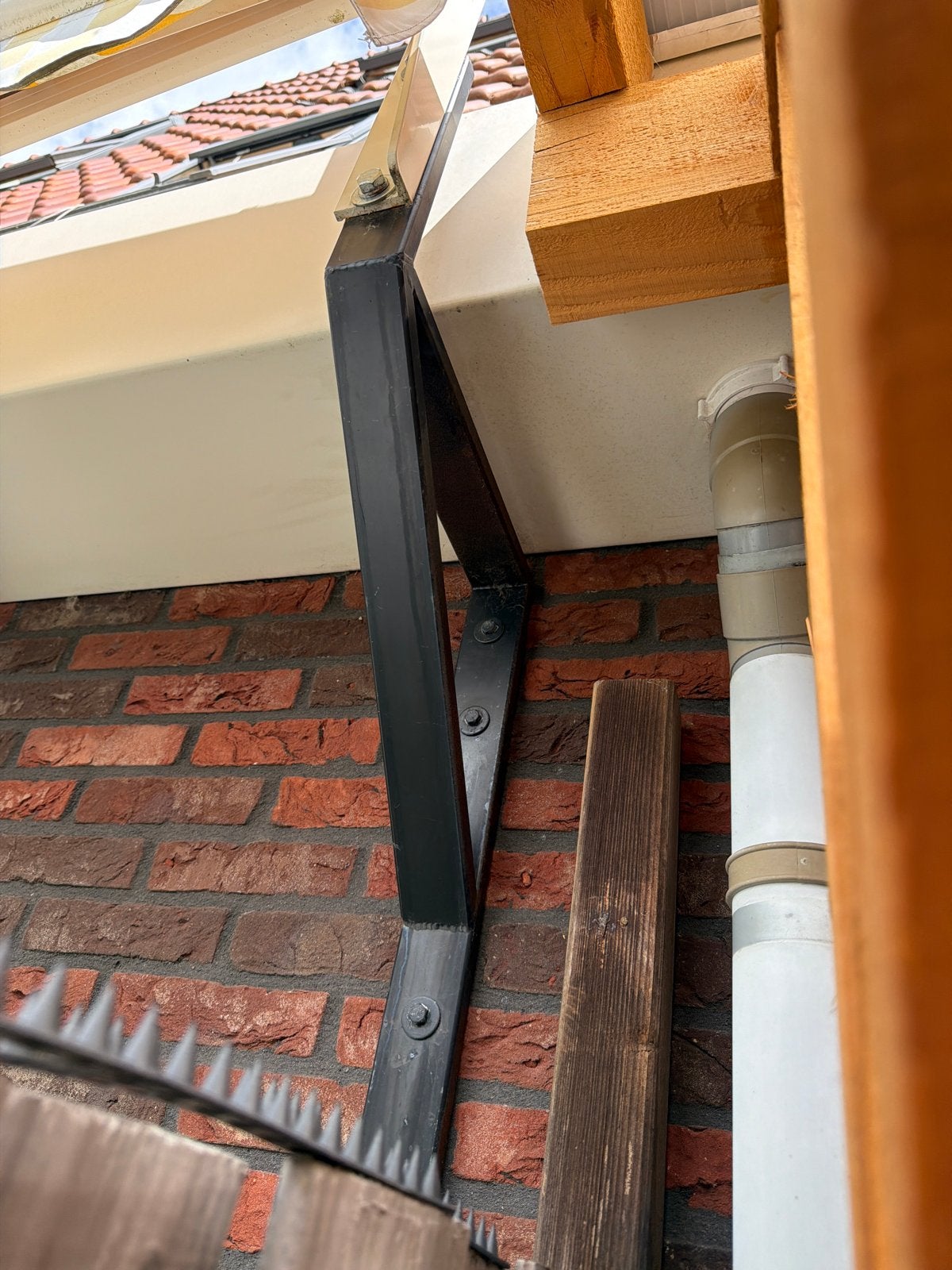 Nieuwe stalen montagebeugel voor zonnescherm, Tuin en Terras, Minder dan 150 cm, Ophalen, Nieuw, Overige typen