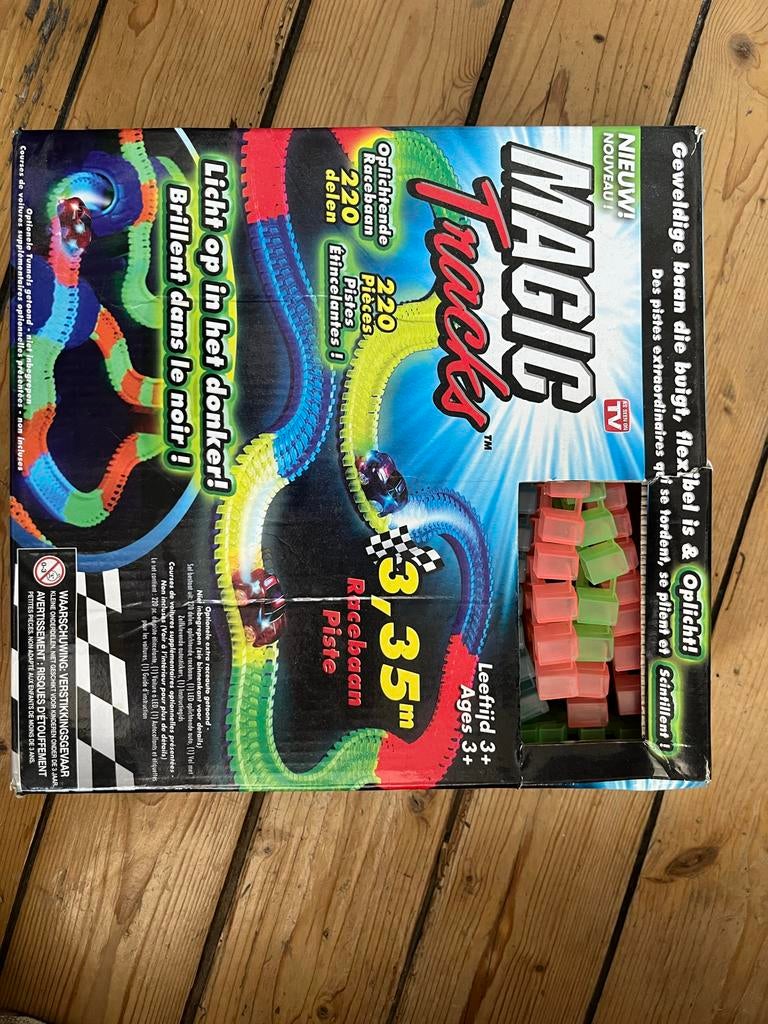Magic Tracks Racebaan met 1 auto, Racebaan, Zelf te bouwen, Nieuw, Elektrisch