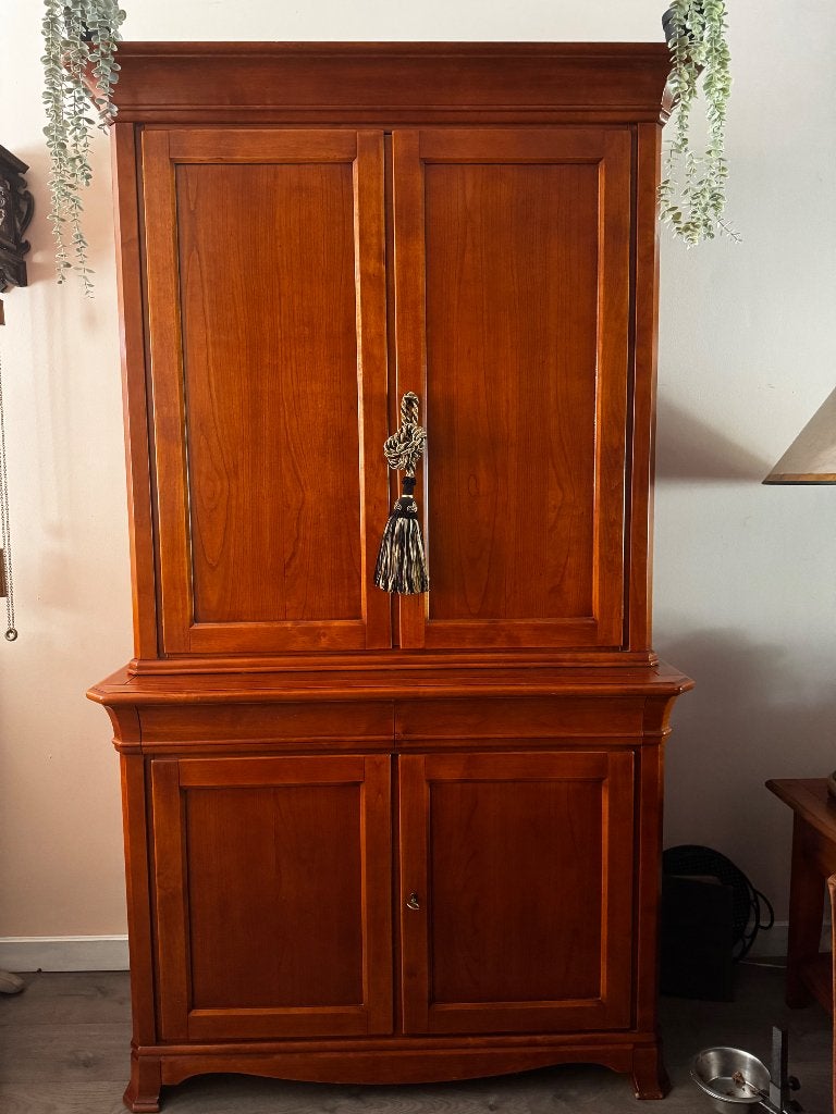 Klassieke kersenhouten kast en salontafel set, Huis en Inrichting, Tafels | Salontafels, Ophalen, 50 tot 100 cm, Klassiek, Vierkant