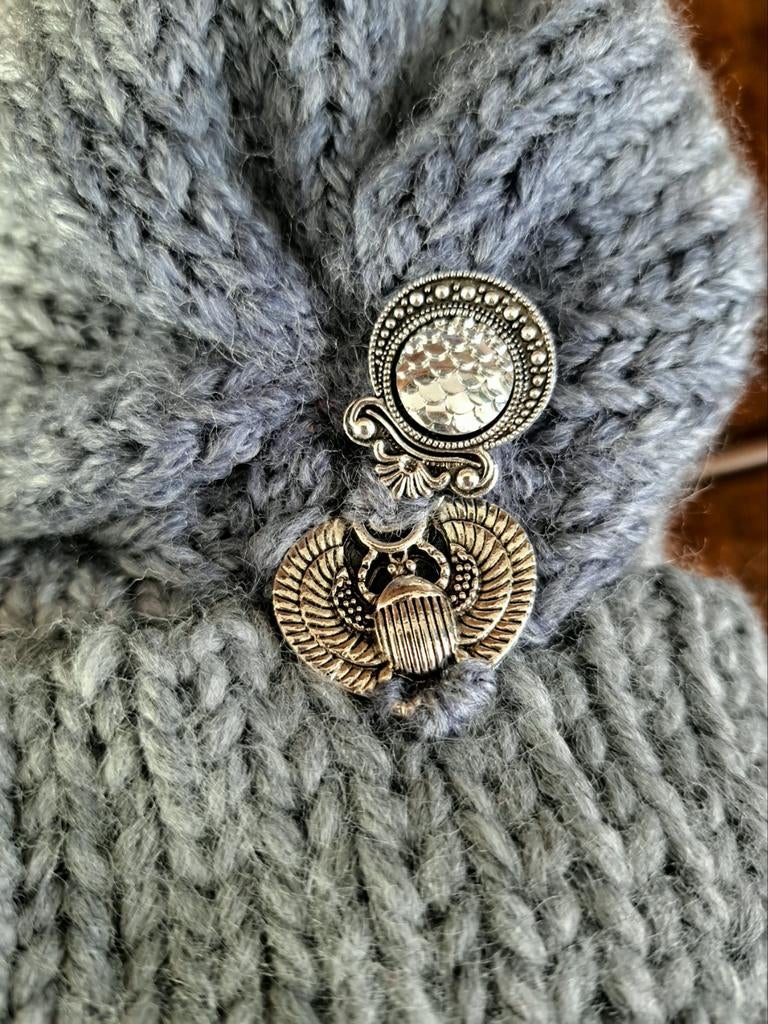 Nostalgische dubbelgebreide Beany - 1910 stijl, Ophalen of Verzenden, Nieuw, Breien, Overige typen