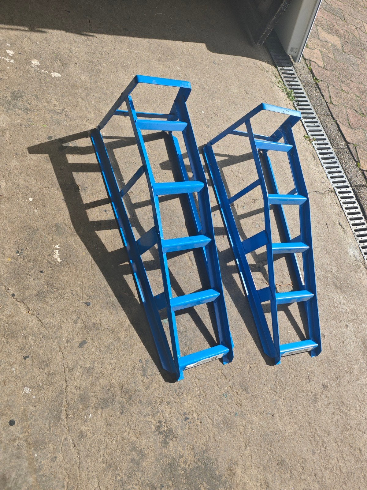 Zo goed als nieuwe blauwe oprijbokken (set van 2), Ophalen, Zo goed als nieuw