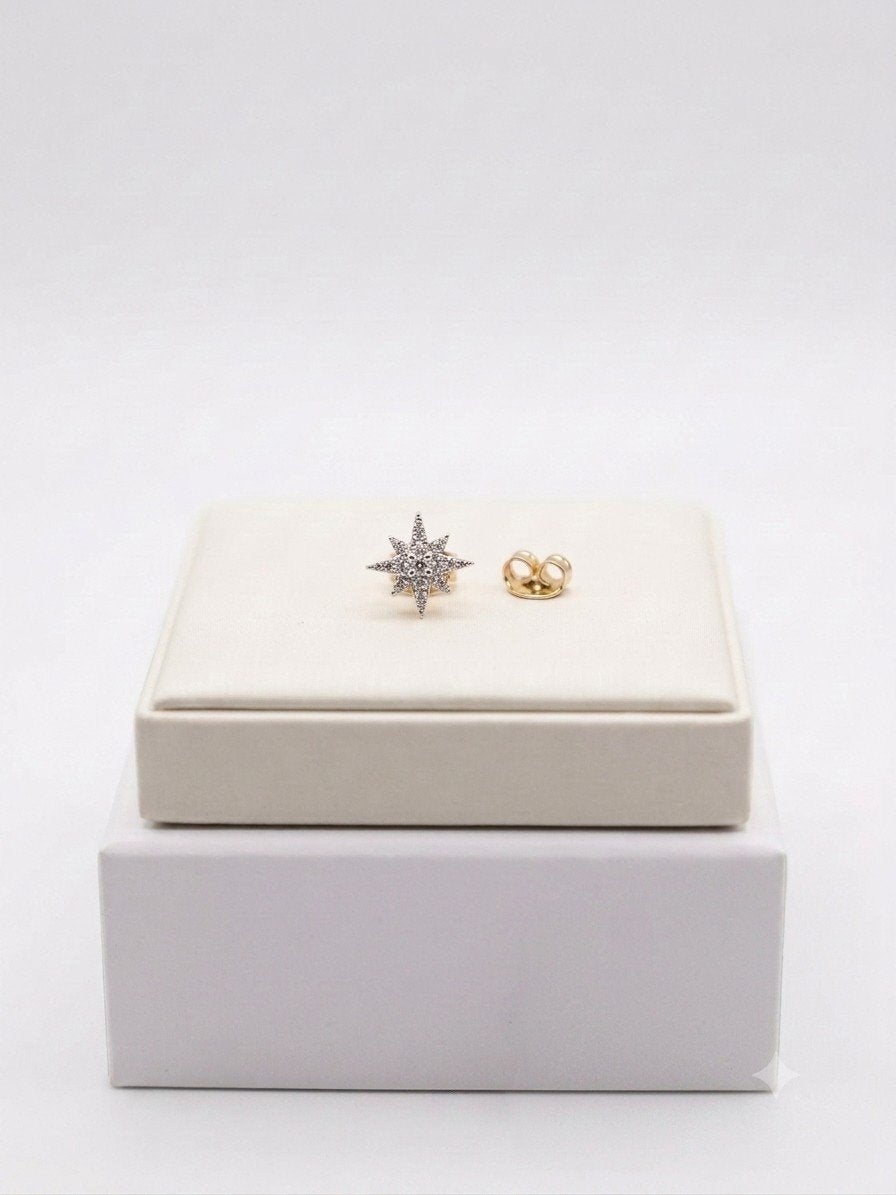 Enkele oorbel met diamant 0,10ct en geelgoud - Diamond Point, Sieraden, Tassen en Uiterlijk, Oorbellen, Ophalen, Wit, Nieuw, Met edelsteen