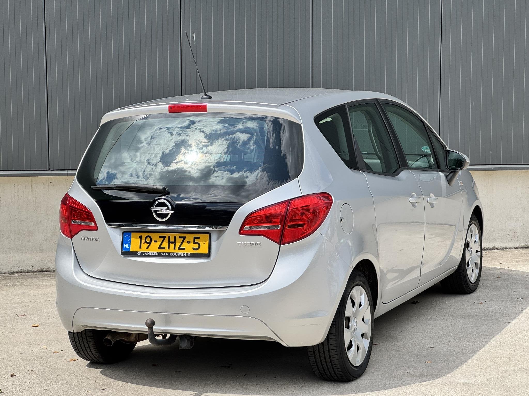 Opel Meriva 1.4 Turbo Edition / Dealer onderhouden / Trekhaa, Auto's, Voorwielaandrijving, Euro 5, Stof, Gebruikt