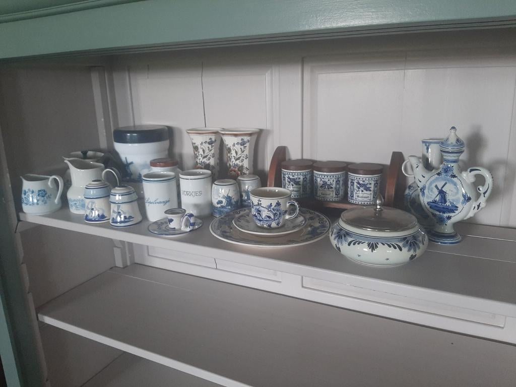 Grote collectie Delfts Blauw en ander serviesgoed, Antiek en Kunst, Antiek | Servies los, Ophalen of Verzenden